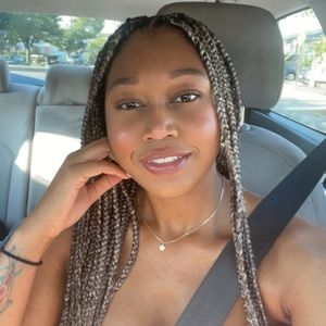 Meet your Posher, Kimberly